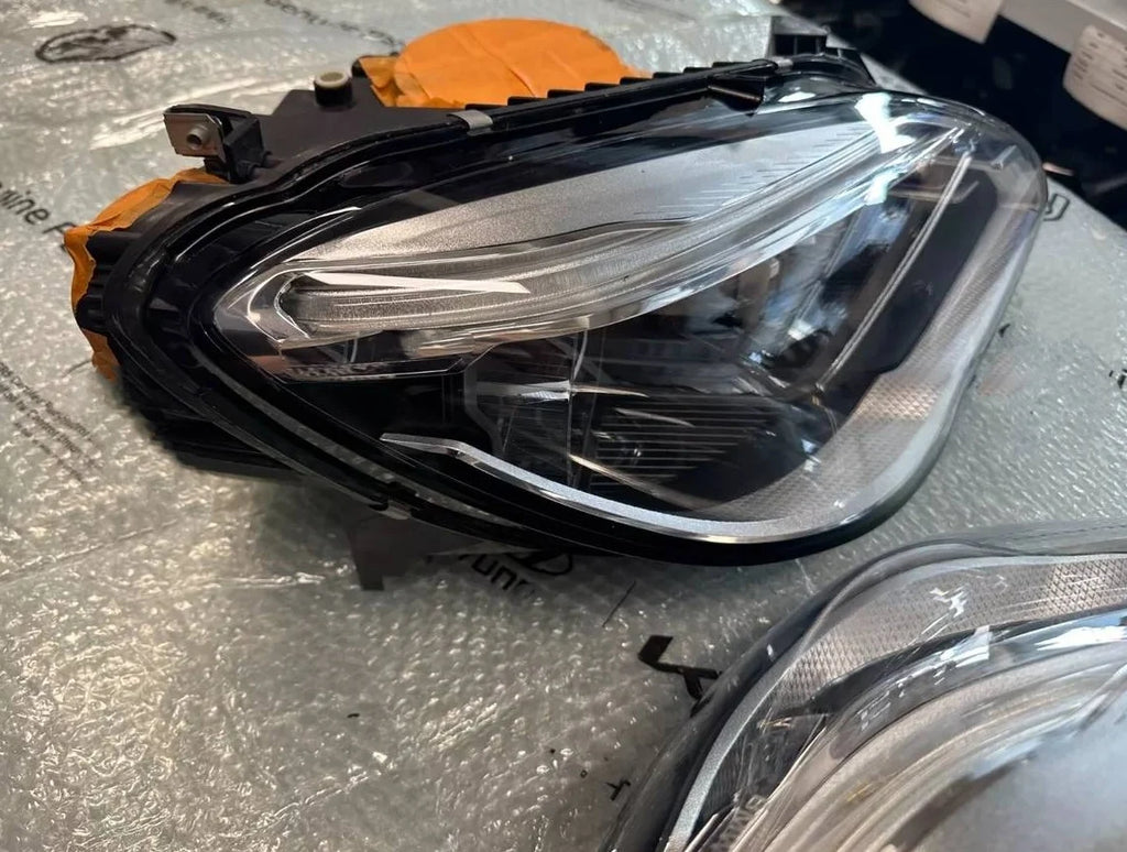 Hot Selling High Quality Car Headlight Assembly Is Suitable for F06 F12 F13 640i 650i 640d 650d LED Auto Part 63119449593