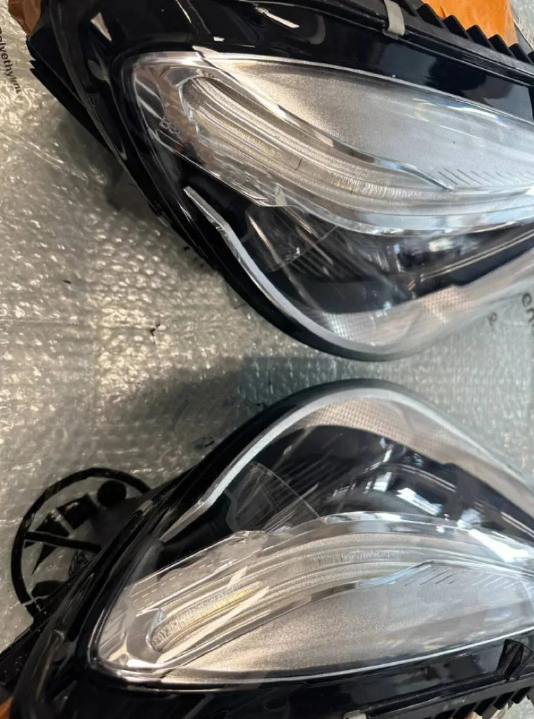 Hot Selling High Quality Car Headlight Assembly Is Suitable for F06 F12 F13 640i 650i 640d 650d LED Auto Part 63119449593
