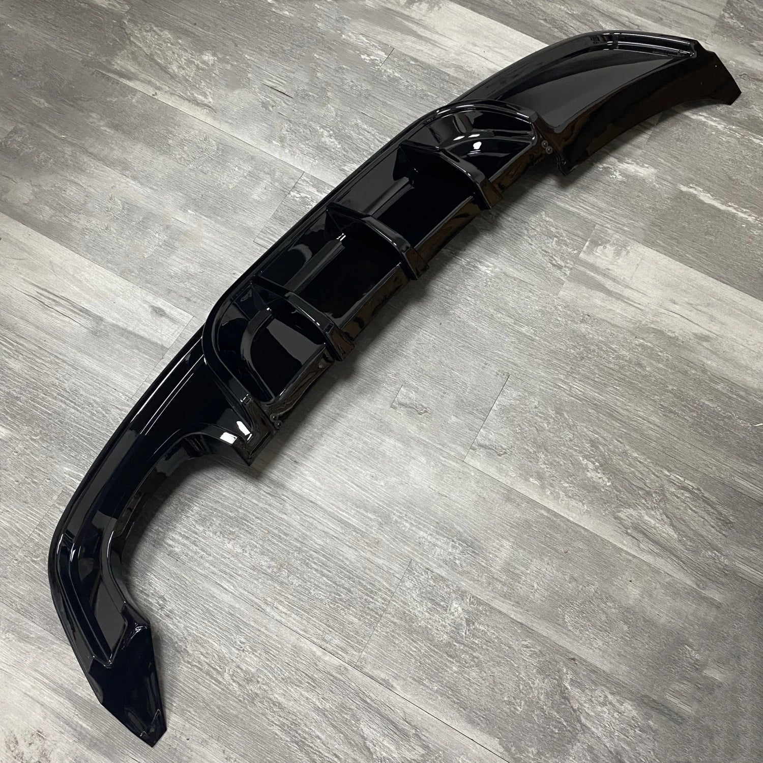 Gloss Black MP Style Car Rear Bumper Diffuser For BMW E82 Coupe E88 Convertible 120i 125i 135i M Sport 2007-2013 Tuning Bodykits